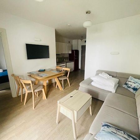 Apartament Private Baltic Cliff นีคอร์เซ ภายนอก รูปภาพ