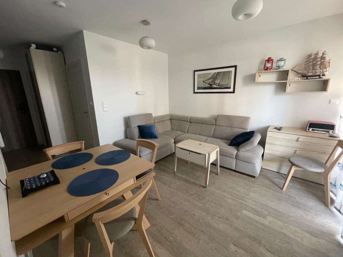 Apartament Private Baltic Cliff นีคอร์เซ ภายนอก รูปภาพ